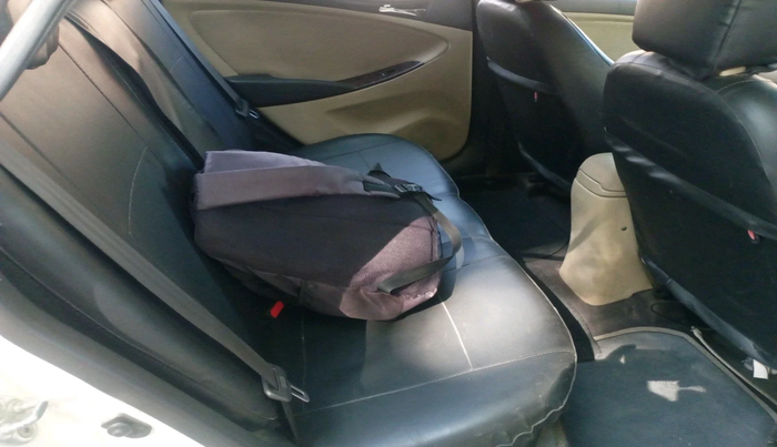 2014 Hyundai Verna FLUIDIC 1.6 VTVT SX, Petrol, Manual, 1,04,960 km, interior