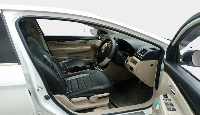 2015 Maruti Ciaz ZXI, Petrol, Manual, 61,377 km, interior