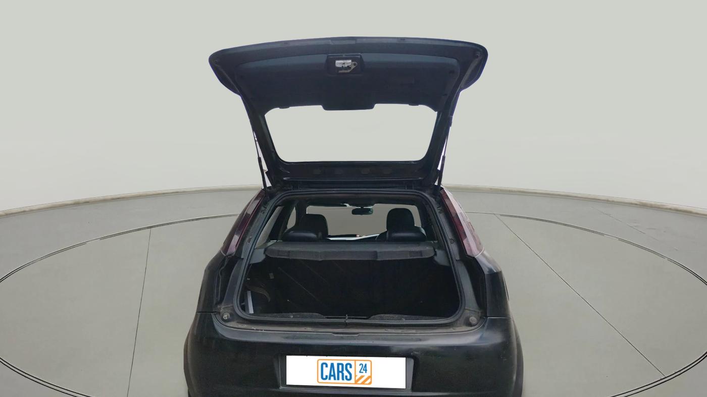 2012 Fiat Grand Punto EMOTION PACK 1.3 90 HP, Diesel, Manual, 13,40,002 km, exterior
