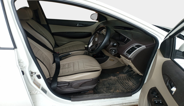 2011 Hyundai i20 ASTA 1.2, Petrol, Manual, 64,588 km, interior