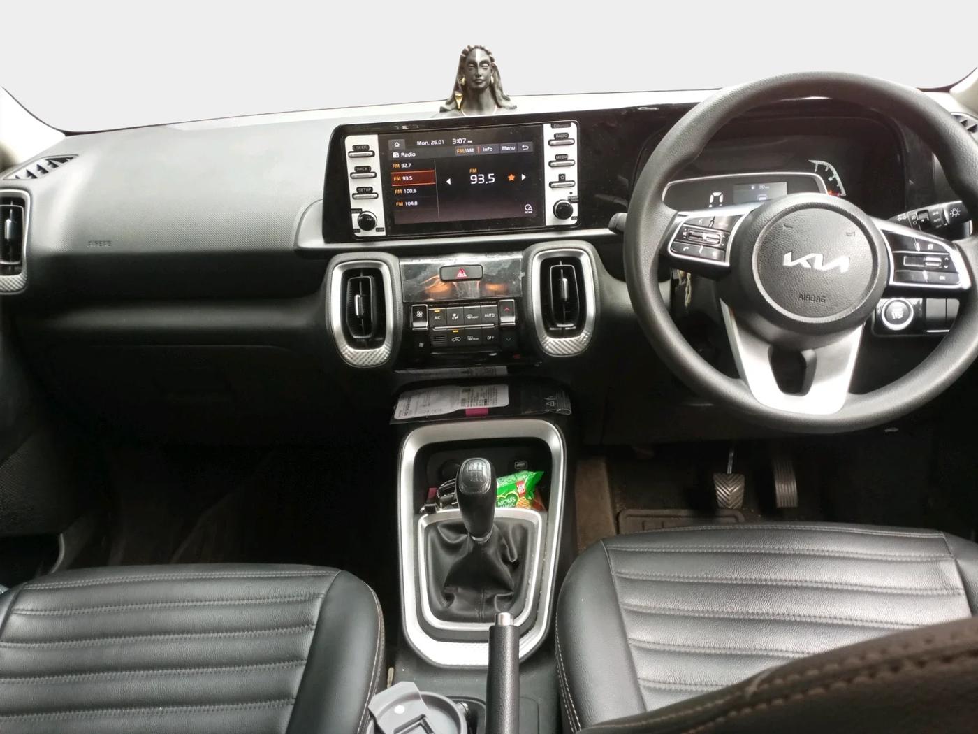 2021 KIA SONET HTK PLUS 1.0 IMT, Petrol, Manual, 1,29,339 km, interior