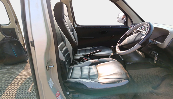 2018 Maruti Eeco 7 STR, CNG, Manual, 2,13,986 km, interior