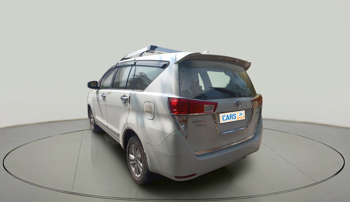 2016 Toyota Innova Crysta 2.4 VX 8 STR, Diesel, Manual, 1,24,917 km, exterior