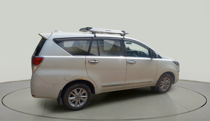 2016 Toyota Innova Crysta 2.4 VX 8 STR, Diesel, Manual, 1,24,917 km, exterior