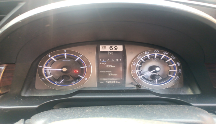 2016 Toyota Innova Crysta 2.4 VX 8 STR, Diesel, Manual, 1,24,917 km, interior