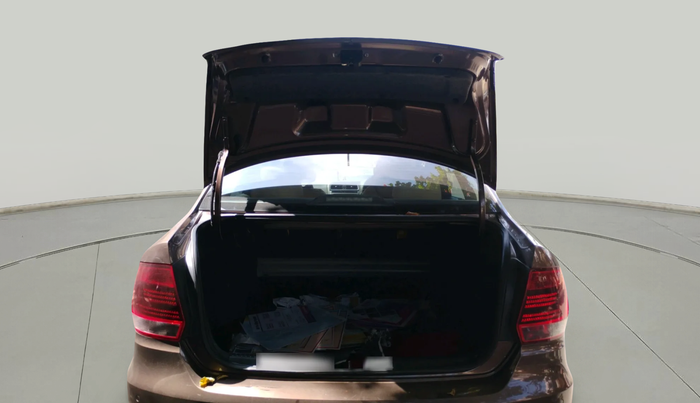 2017 Volkswagen Vento HIGHLINE 1.6 MPI, Petrol, Manual, 1,02,294 km, exterior