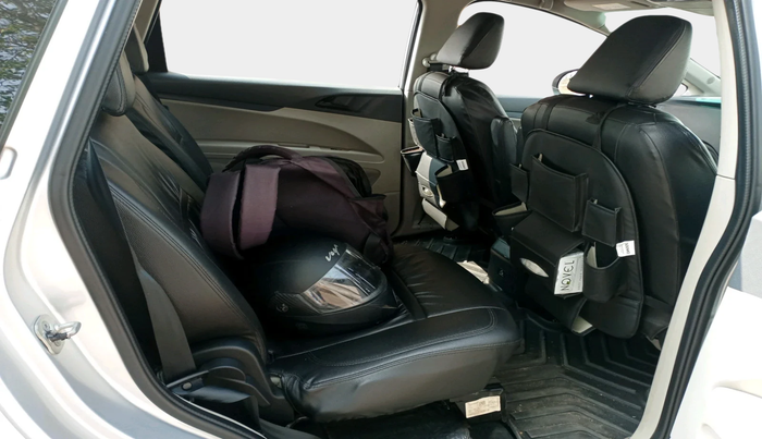 2021 Mahindra MARAZZO M2 7STR, Diesel, Manual, 1,28,022 km, interior
