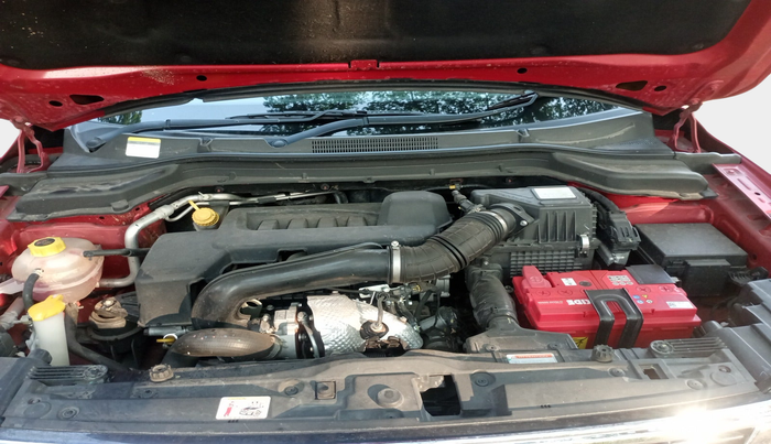 2021 Mahindra XUV300 W8 (O) 1.5 DIESEL, Diesel, Manual, 45,290 km, exterior