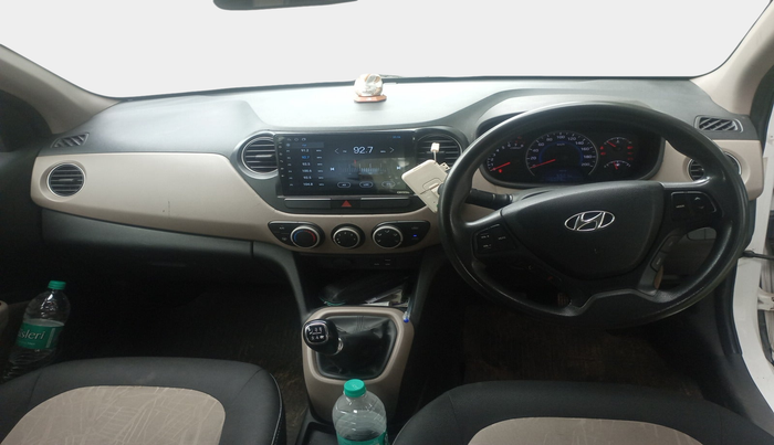 2015 Hyundai Grand i10 SPORTZ 1.2 KAPPA VTVT, Petrol, Manual, 1,46,031 km, interior