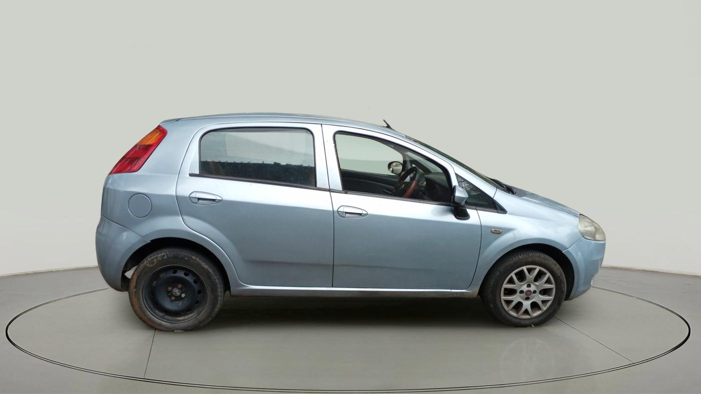 2011 Fiat Grand Punto EMOTION 1.3, Diesel, Manual, 1,04,590 km, exterior