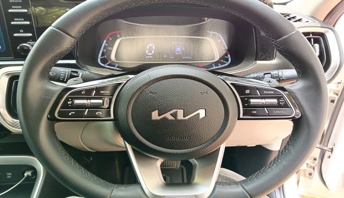2021 KIA SONET HTX ANNIVERSARY EDITION 1.5 AT, Diesel, Automatic, 32,600 km, interior