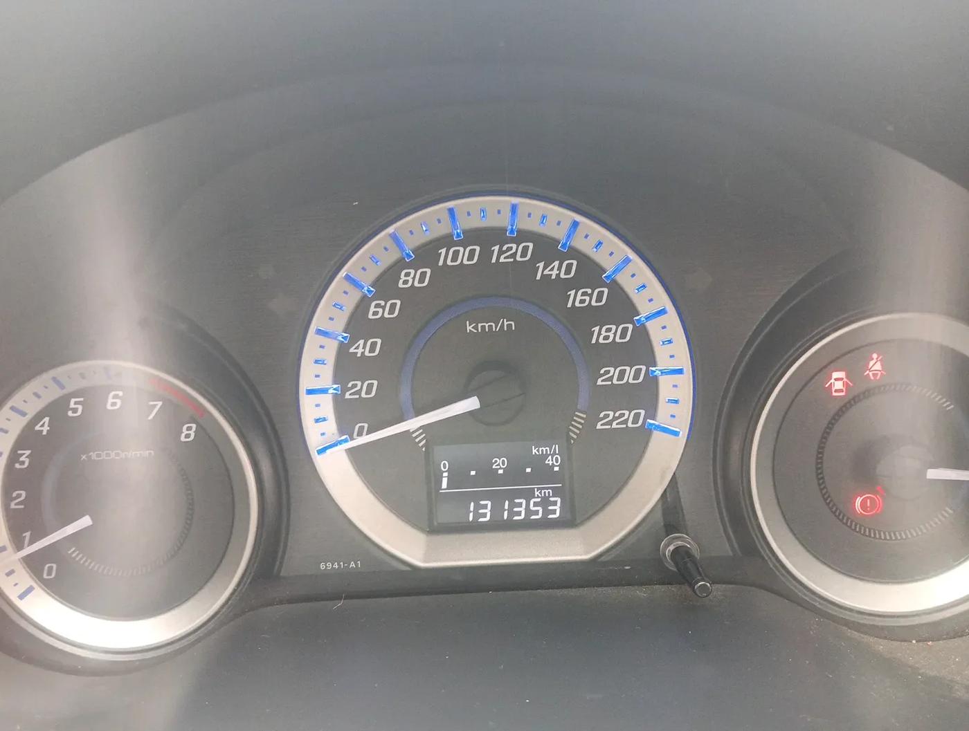 2013 Honda City 1.5L I-VTEC V MT, Petrol, Manual, 1,31,353 km, interior