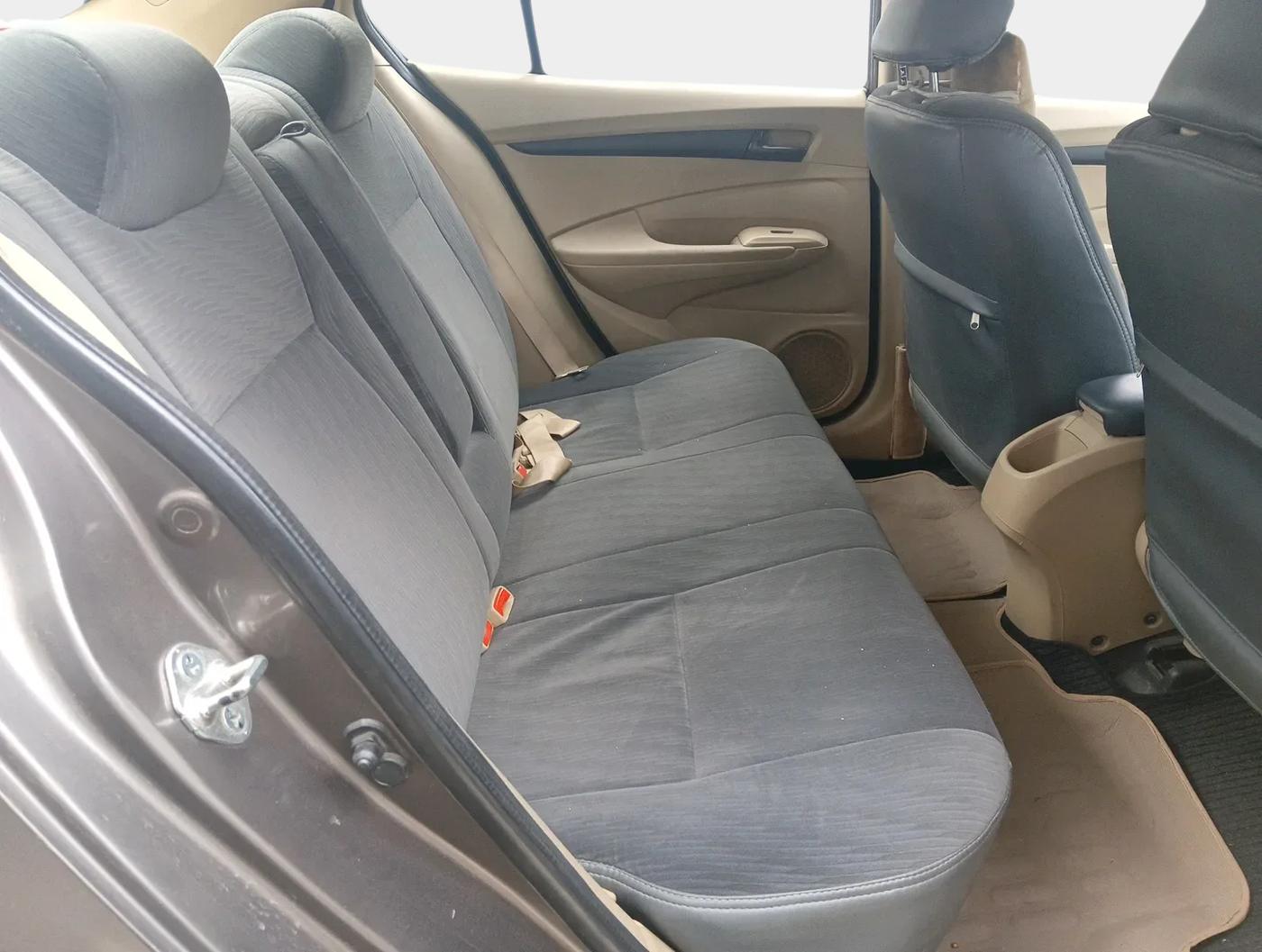 2013 Honda City 1.5L I-VTEC V MT, Petrol, Manual, 1,31,353 km, interior