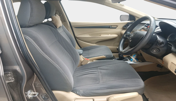 2013 Honda City 1.5L I-VTEC V MT, Petrol, Manual, 1,31,353 km, interior