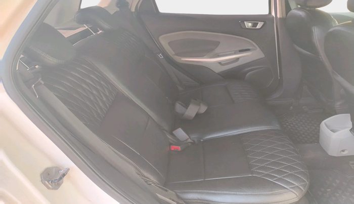 2015 Ford Ecosport TITANIUM 1.5L DIESEL, Diesel, Manual, 1,27,236 km, interior