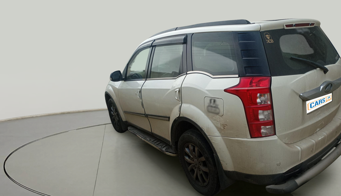 2015 Mahindra XUV500 W10, Diesel, Manual, 1,29,577 km, exterior