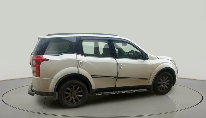2015 Mahindra XUV500 W10, Diesel, Manual, 1,29,577 km, exterior