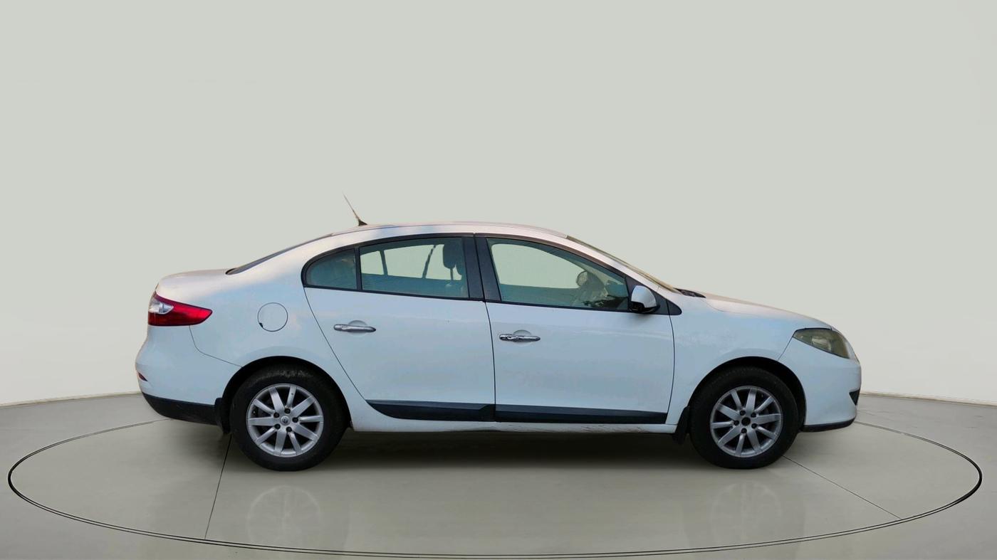 2011 Renault Fluence 1.5 E2, Diesel, Manual, 1,56,201 km, exterior