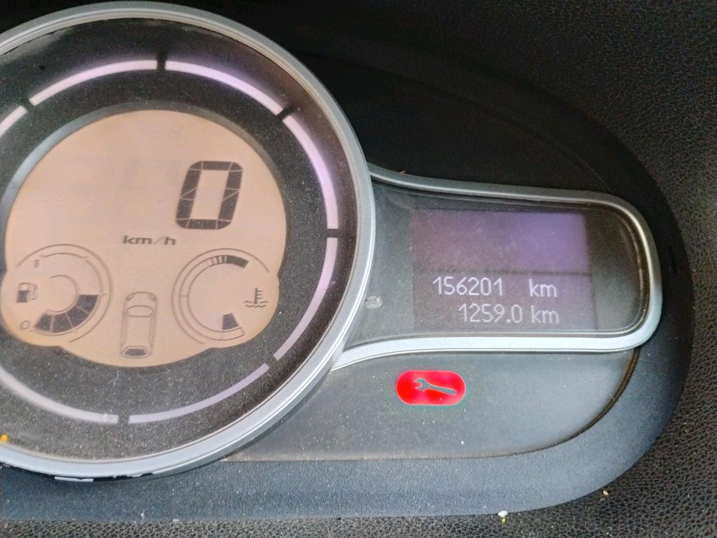 2011 Renault Fluence 1.5 E2, Diesel, Manual, 1,56,201 km, interior