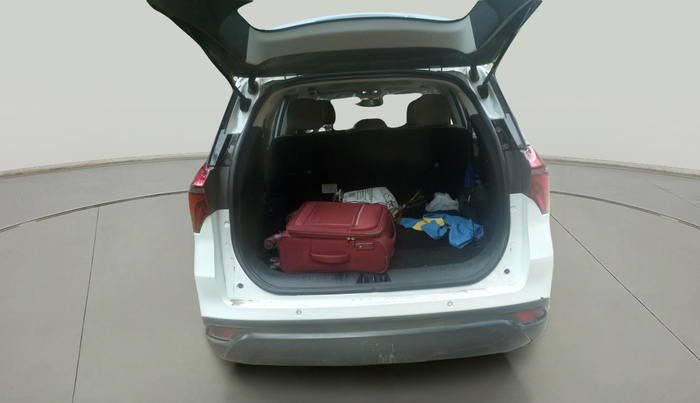 2023 Mahindra XUV700 AX 5 D AT 7 STR, Diesel, Automatic, 86,038 km, exterior