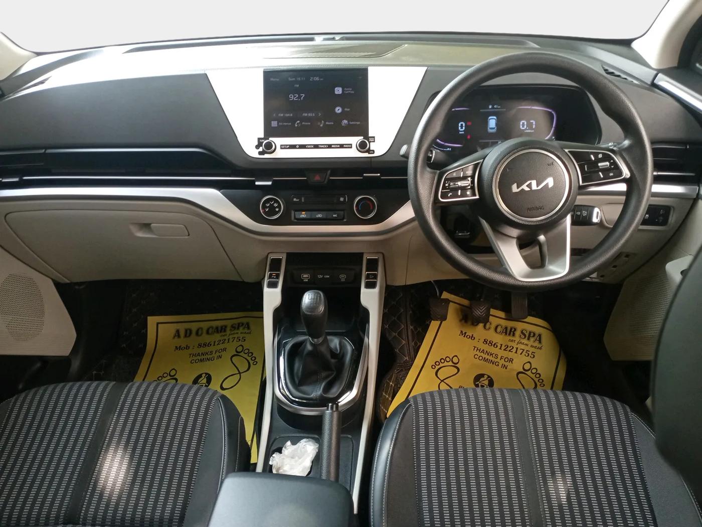 2022 KIA CARENS PRESTIGE 1.5 PETROL 7 STR, Petrol, Manual, 32,100 km, interior