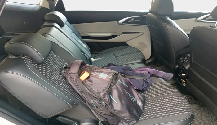 2022 KIA CARENS PRESTIGE 1.5 PETROL 7 STR, Petrol, Manual, 30,881 km, interior