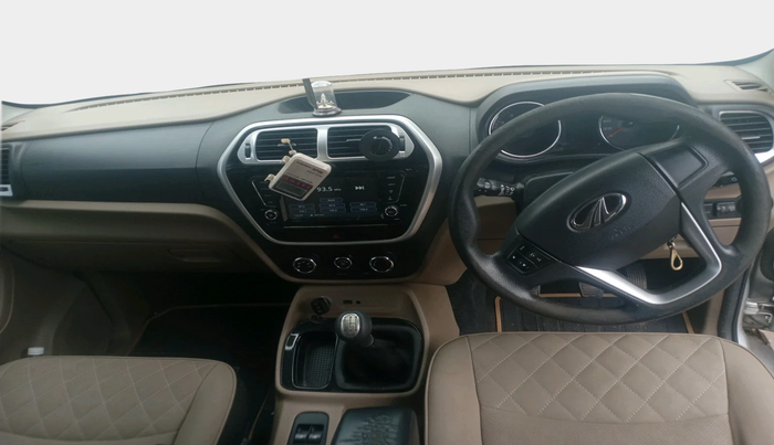 2017 Mahindra TUV300 T10, Diesel, Manual, 85,046 km, interior