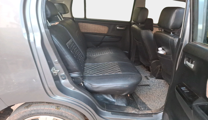 2017 Maruti Wagon R 1.0 VXI, Petrol, Manual, 84,726 km, interior