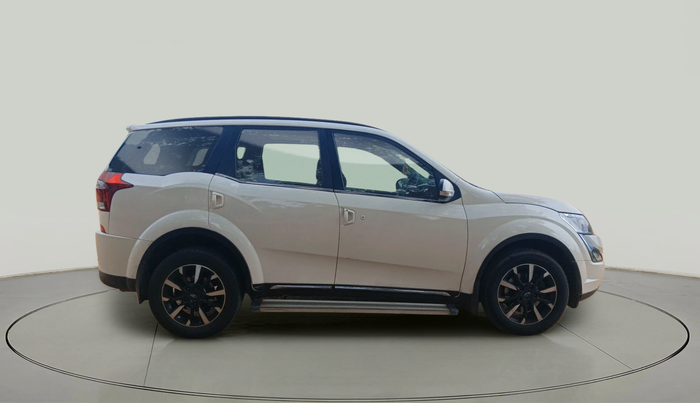 2018 Mahindra XUV500 W11 AT, Diesel, Automatic, 72,303 km, exterior