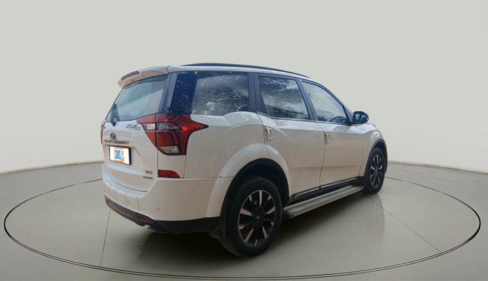 2018 Mahindra XUV500 W11 AT, Diesel, Automatic, 72,303 km, exterior