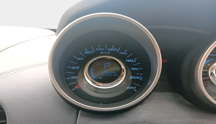 2018 Mahindra XUV500 W11 AT, Diesel, Automatic, 72,303 km, interior