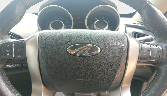 2018 Mahindra XUV500 W11 AT, Diesel, Automatic, 72,303 km, interior