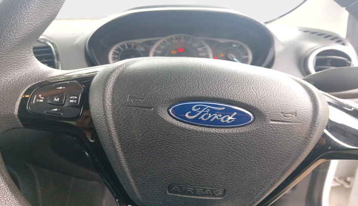 2019 Ford New Figo TITANIUM 1.2 PETROL MT, Petrol, Manual, 73,403 km, interior