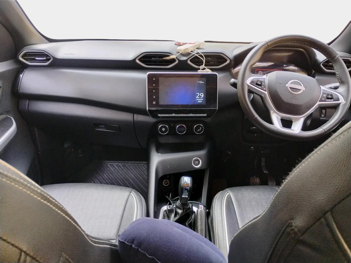 2024 Nissan MAGNITE XV Premium AMT, Petrol, Automatic, 53,167 km, interior