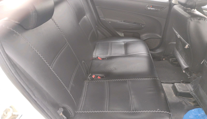 2013 Maruti Swift ZDI, Diesel, Manual, 1,29,372 km, interior