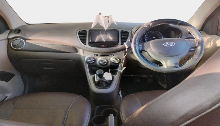 2013 Hyundai i10 SPORTZ 1.2, Petrol, Manual, 99,912 km, interior