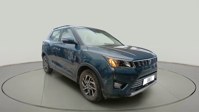 2023 Mahindra XUV300 W8 (O) 1.2 PETROL, Petrol, Manual, 39,091 km, exterior