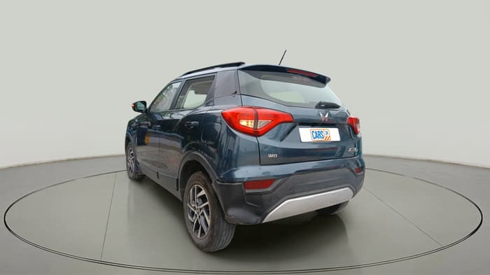2023 Mahindra XUV300 W8 (O) 1.2 PETROL, Petrol, Manual, 39,091 km, exterior
