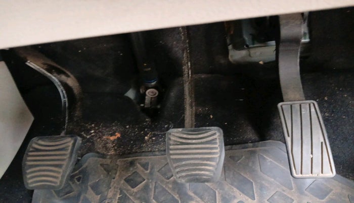 2023 Mahindra XUV300 W8 (O) 1.2 PETROL, Petrol, Manual, 39,091 km, interior