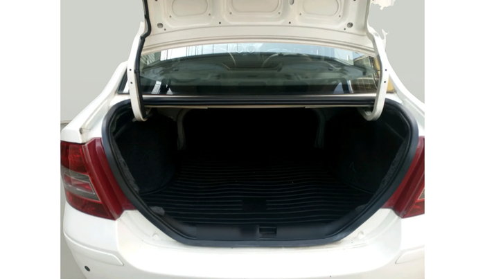 2014 Ford Classic LXI 1.4 DIESEL, Diesel, Manual, 60,286 km, exterior