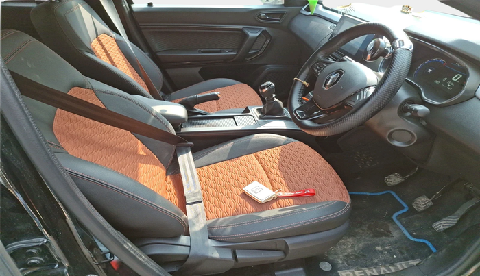 2024 Renault Kiger RXT (O) MT, Petrol, Manual, 5,540 km, interior