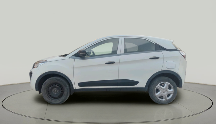 2017 Tata NEXON XE PETROL, Petrol, Manual, 71,166 km, exterior