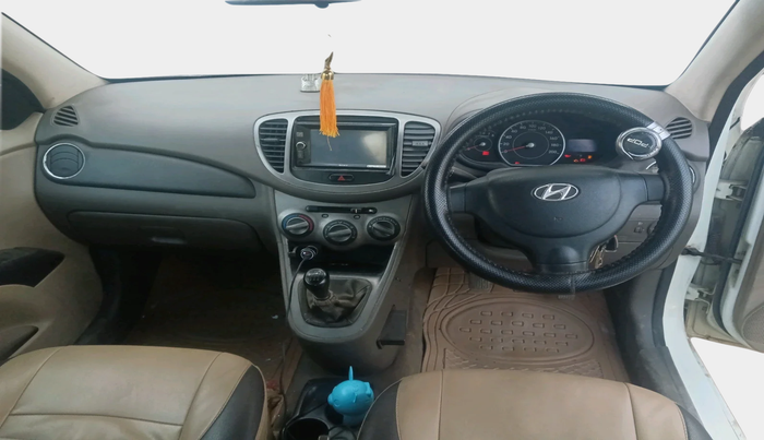 2011 Hyundai i10 MAGNA 1.2, Petrol, Manual, 73,870 km, interior