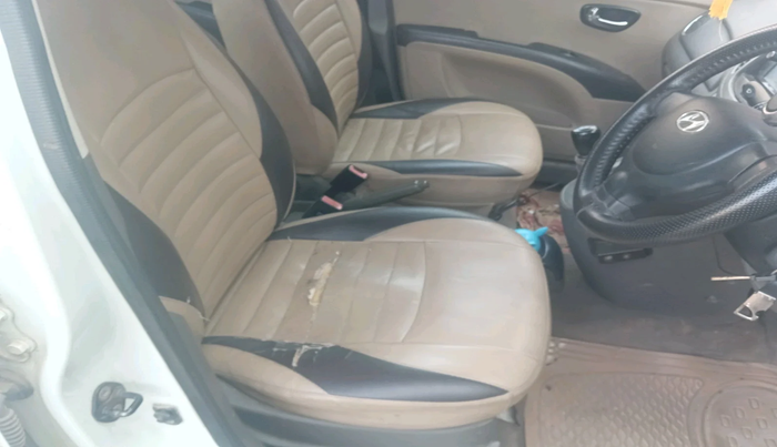 2011 Hyundai i10 MAGNA 1.2, Petrol, Manual, 73,870 km, interior