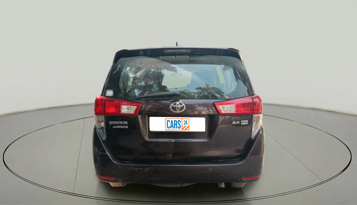 2017 Toyota Innova Crysta 2.4 GX 7 STR, Diesel, Manual, 1,60,348 km, exterior