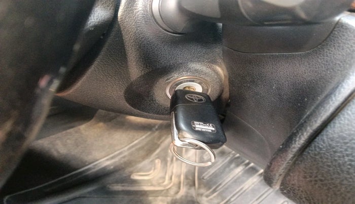 2017 Toyota Innova Crysta 2.4 GX 7 STR, Diesel, Manual, 1,60,348 km, interior