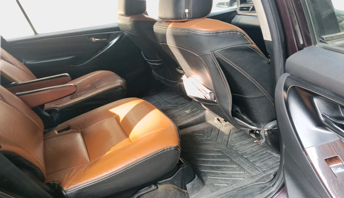 2017 Toyota Innova Crysta 2.4 GX 7 STR, Diesel, Manual, 1,60,348 km, interior