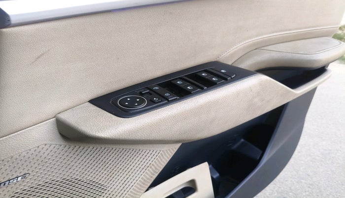 2022 KIA CARENS LUXURY PLUS 1.4 PETROL DCT 7 STR, Petrol, Automatic, 74,346 km, interior