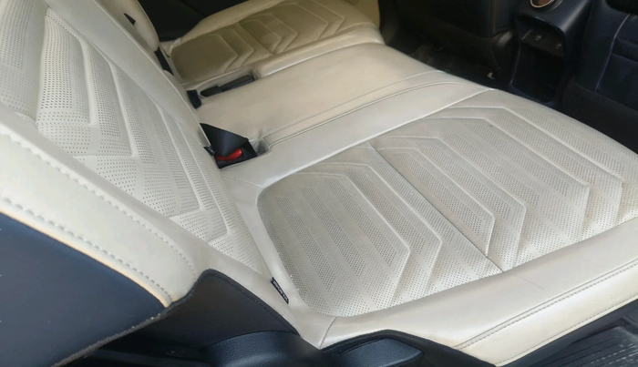 2022 KIA CARENS LUXURY PLUS 1.4 PETROL DCT 7 STR, Petrol, Automatic, 74,346 km, interior