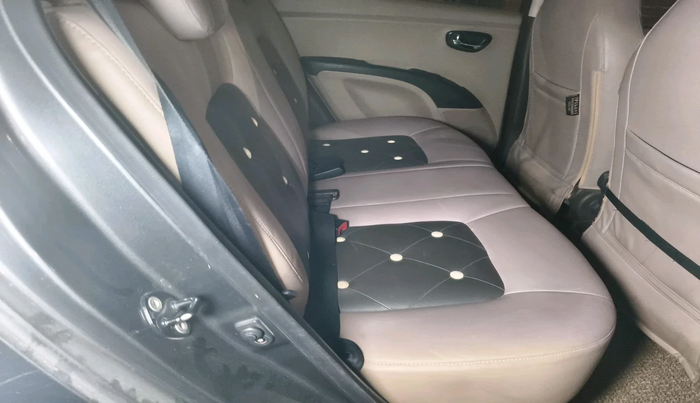 2012 Hyundai i10 SPORTZ 1.2, Petrol, Manual, 90,510 km, interior